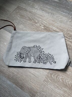 Canvas Elephant Cosmetic Pouch - Light Gray